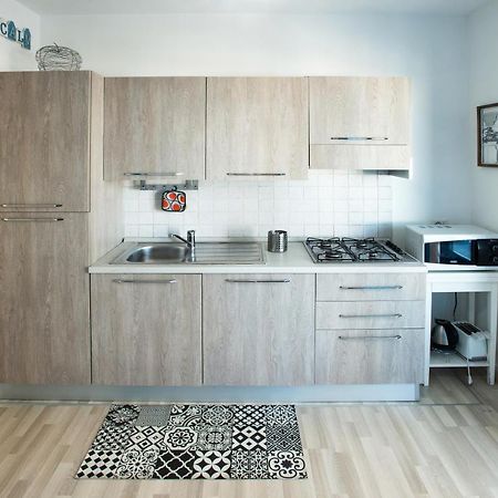 Blue Marine Apartment Поцало Екстериор снимка